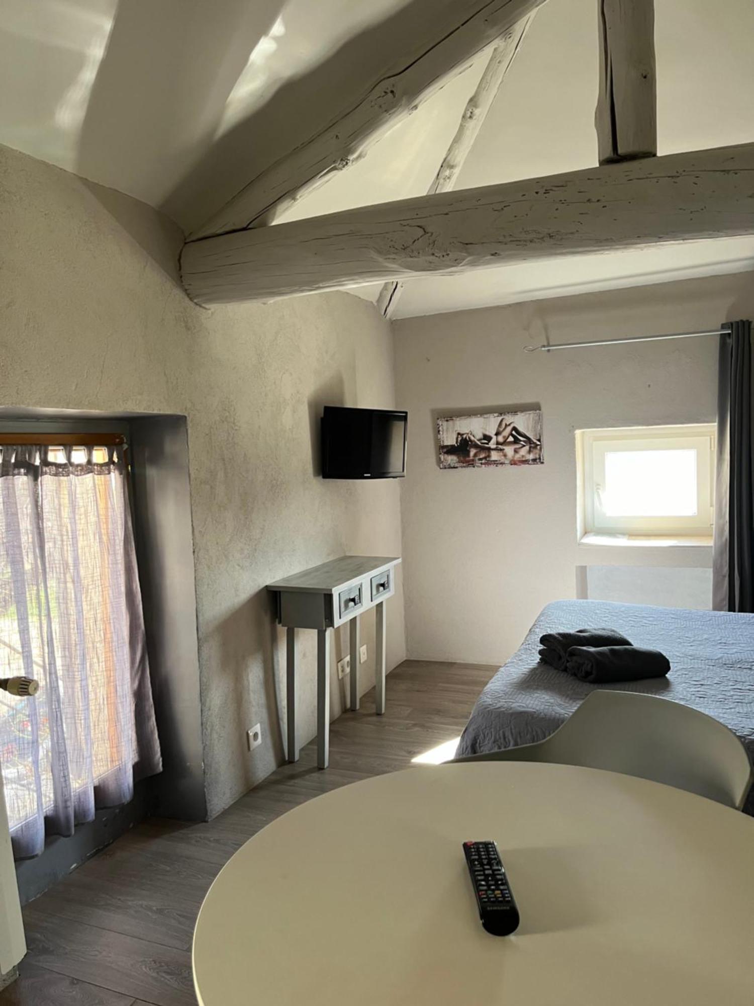 Petit Studio Le Pigeonnier A 5 Mn De Lourmarin Puyvert Kültér fotó