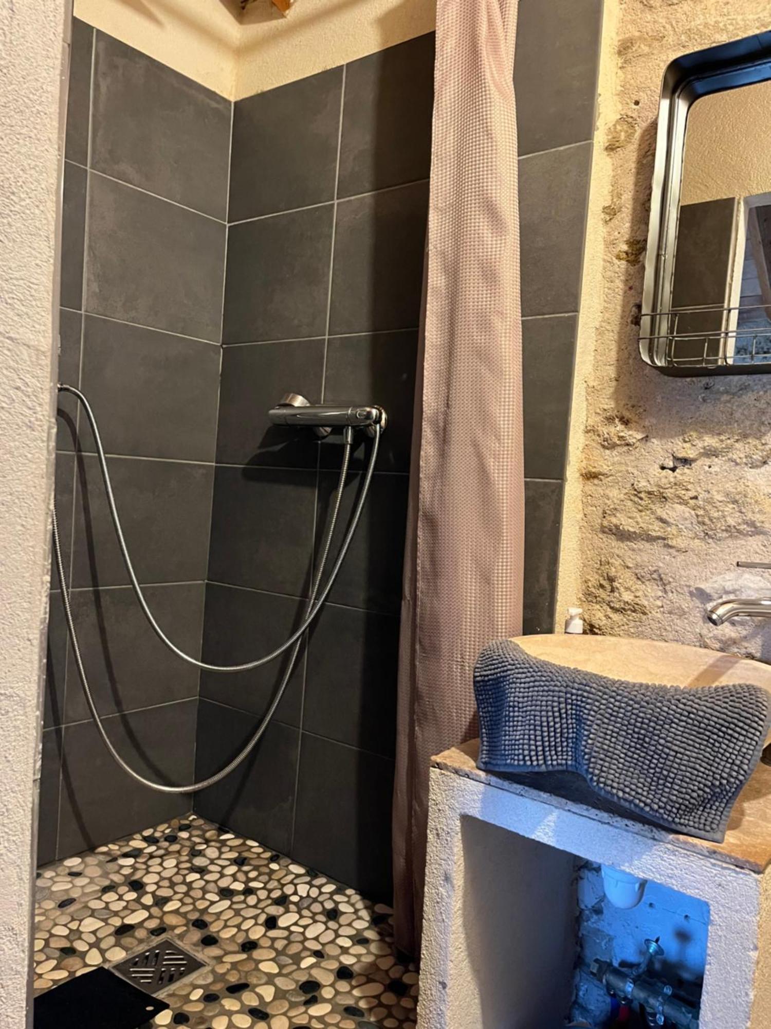 Petit Studio Le Pigeonnier A 5 Mn De Lourmarin Puyvert Kültér fotó